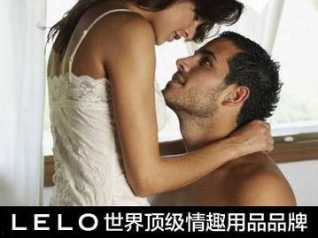 男人喝女人的乳头视频,揭秘男女乳头视频背后的真相与争议