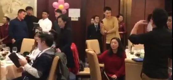 饭局即兴唱歌视频大全,精彩即兴演唱瞬间大盘点